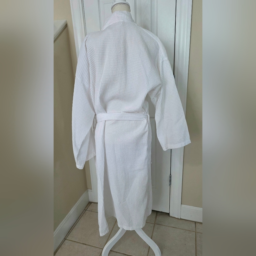 White Waffle Knit Bath Robe - Picture 3 of 4